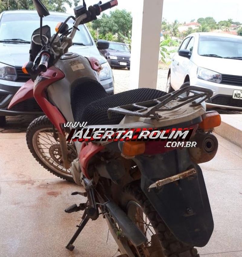 Rolim de Moura – Moto possivelmente furtada ou roubada é encontrada pela PM na área rural do município
